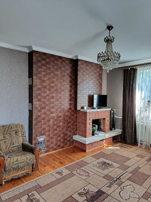 Продається чудовий будинок у Вересневому