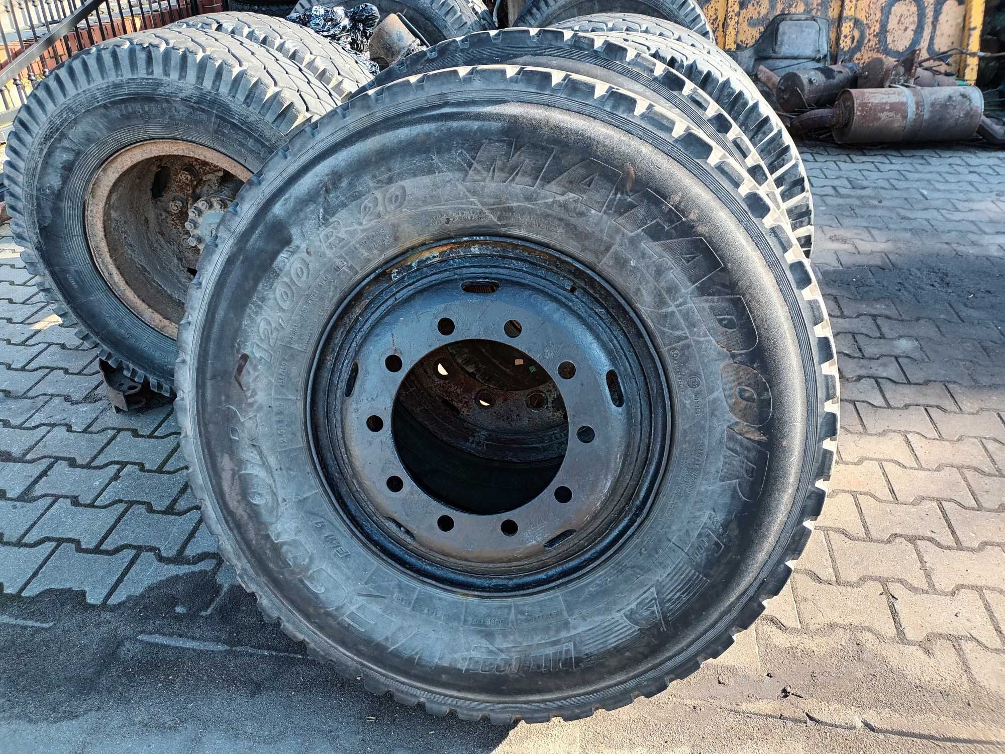 Kamaz Koło Kompletne Koła opony Matador 12.00R20 Wysyłka