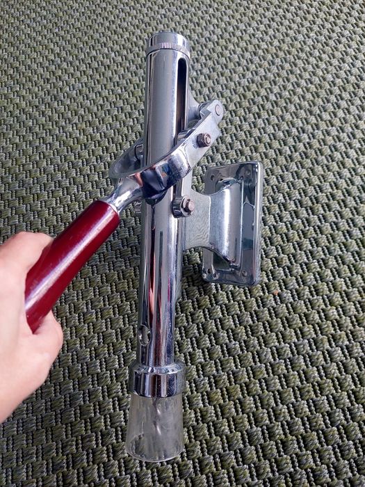 Saca rolhas de parede