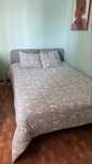 Cama de casal em bom estado
