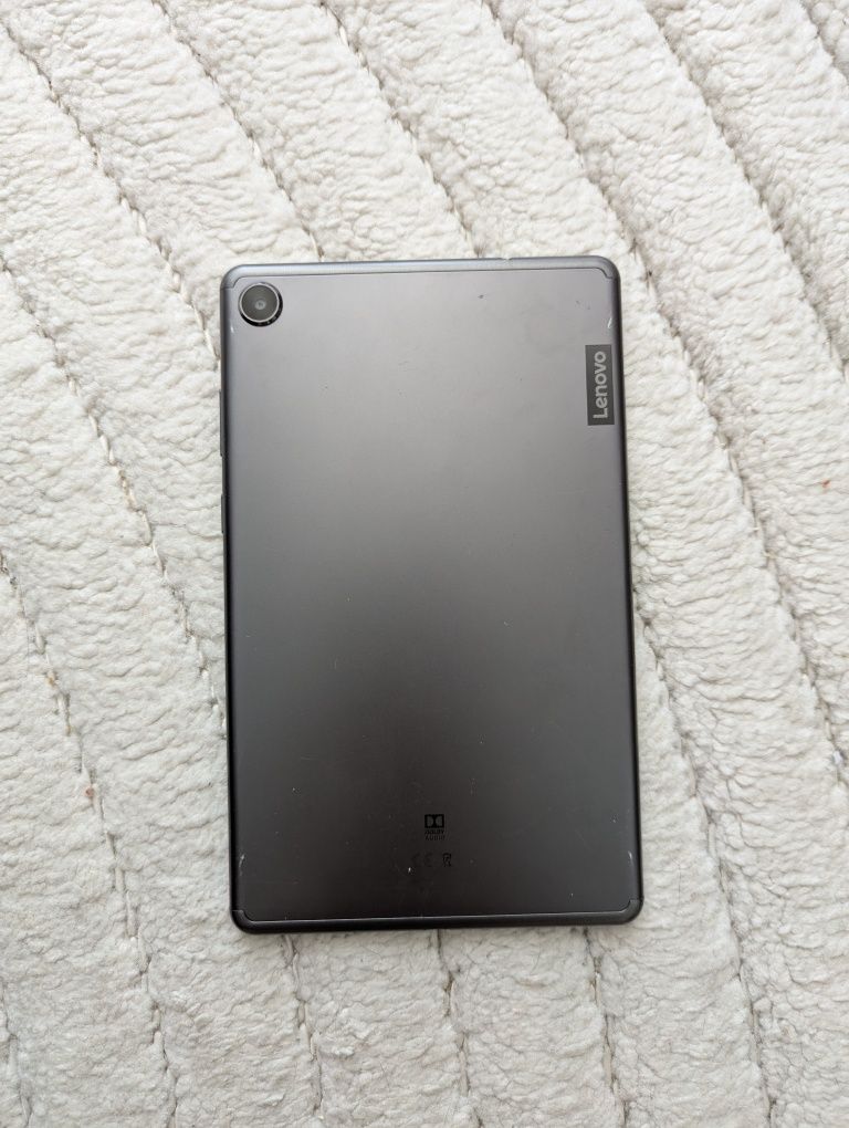 Lenovo tab M8 HD 32/2