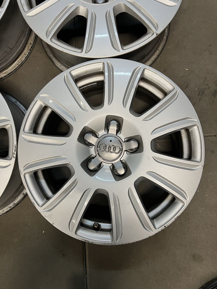 Felgi aluminiowe oryginalne 6.5Jx16H2 ET33 5x112 Audi Q3
