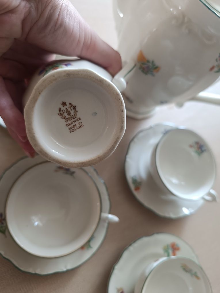 Zestaw polskiej porcelany