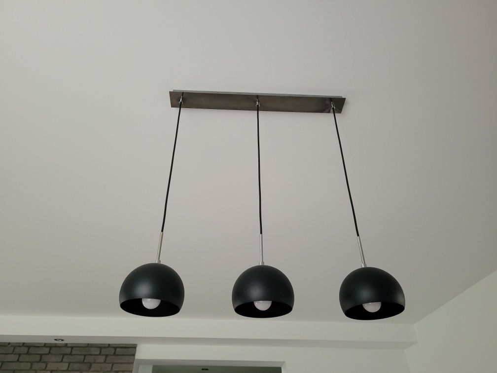 Lampa nad stół do salonu
