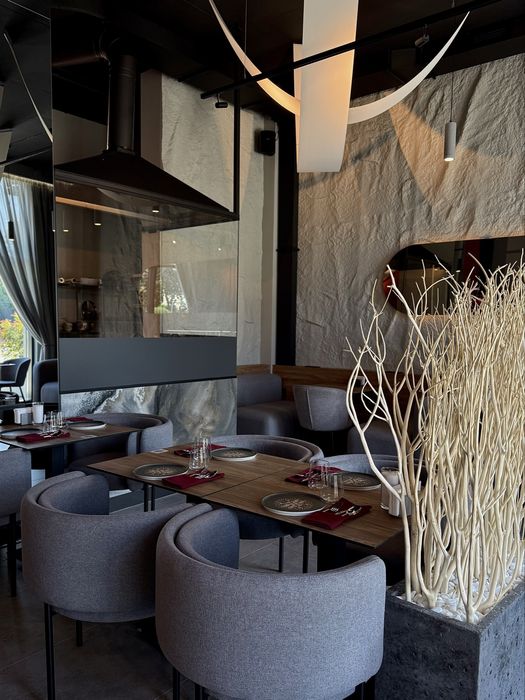 Терміновий продаж: ресторан / lounge bar, повністю укомплектований