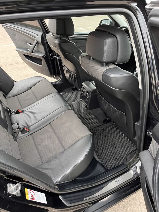 Продам BMW E61 TOURING 2010
