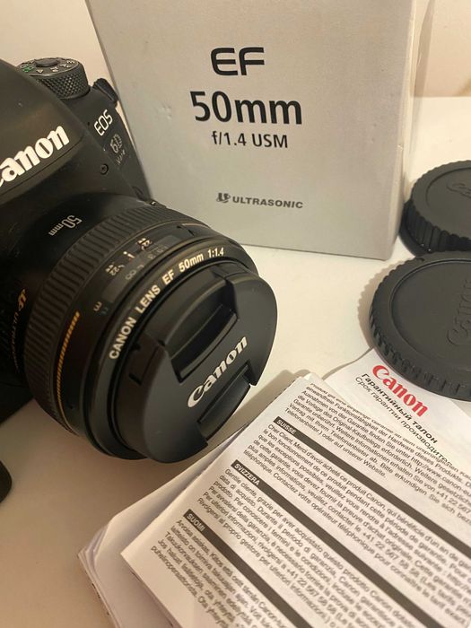 Canon EOS 6D Mark II   +  Canon EF 50mm f/1,4 USM