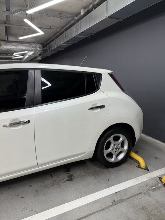 Nissan Leaf 2014
