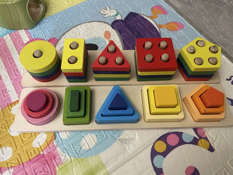 Продам дитячі іграшки