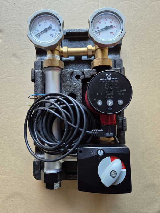 Grupa pompowa  MK/8 1'' z mieszaczem i siłownikiem Meibes