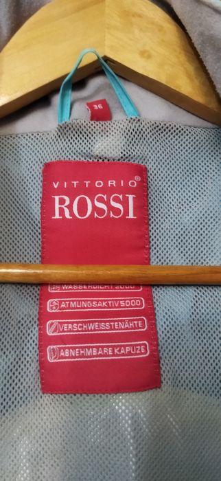 Жіноча вітровка  розмірмір 44