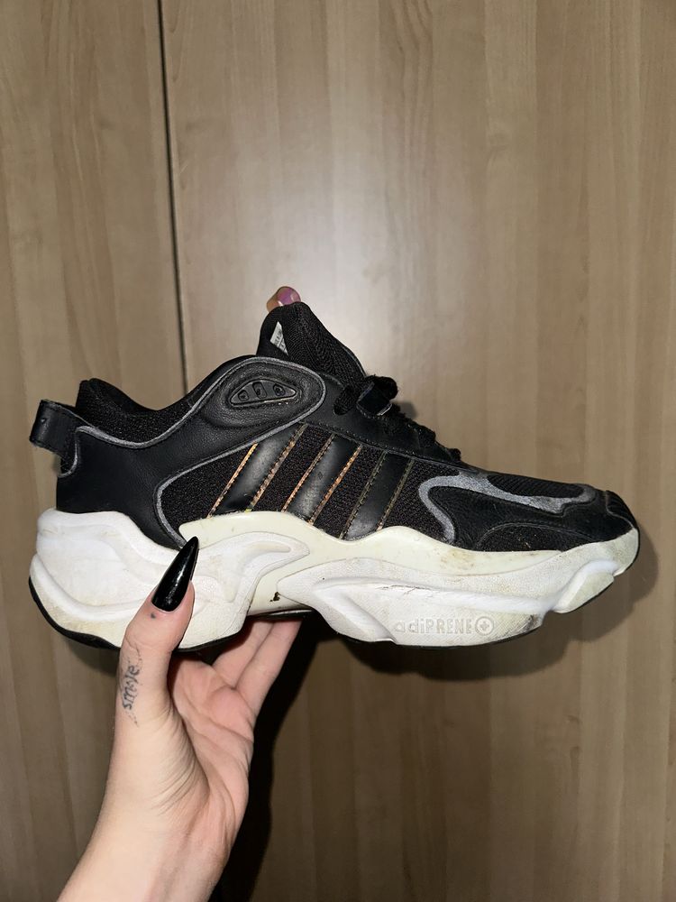 adidas magmur runner 42