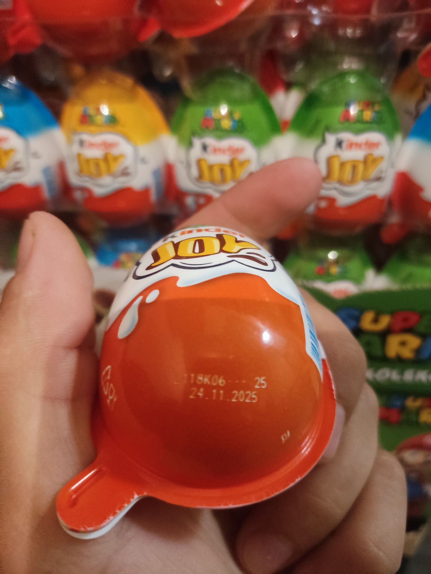 Кіндер Джой Супер Маріо