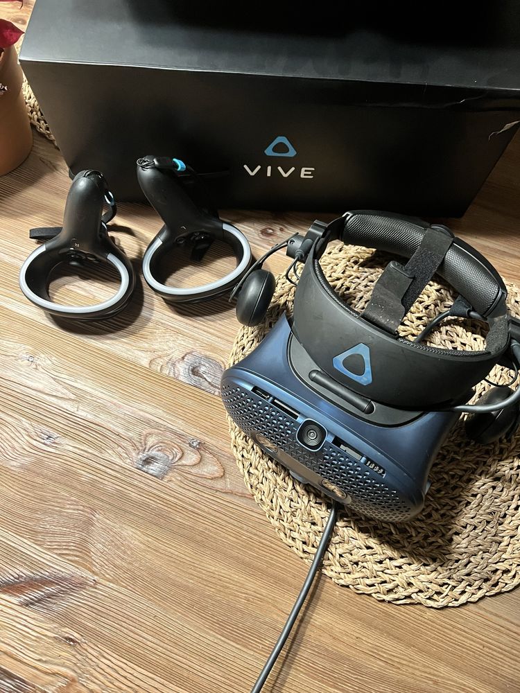 Gogle VR HTC Vive Cosmos WoW jak nowe