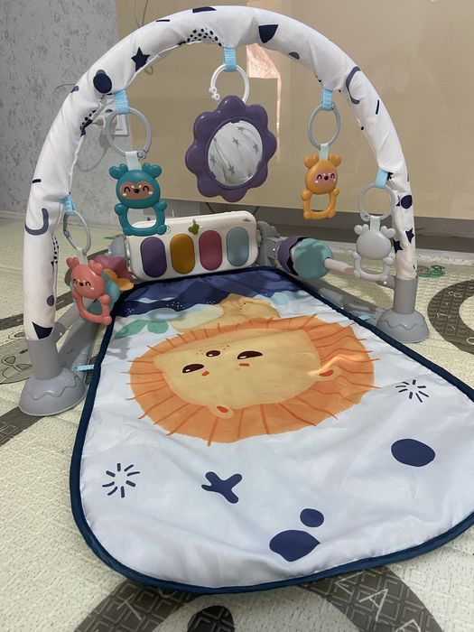 Ігровий коврик для немовлят