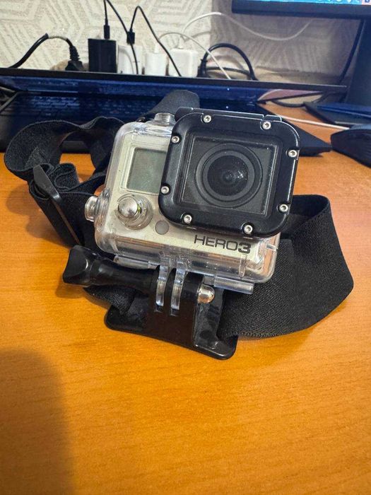 GoPro Hero 3 (+ доп аккум+ кріплення)