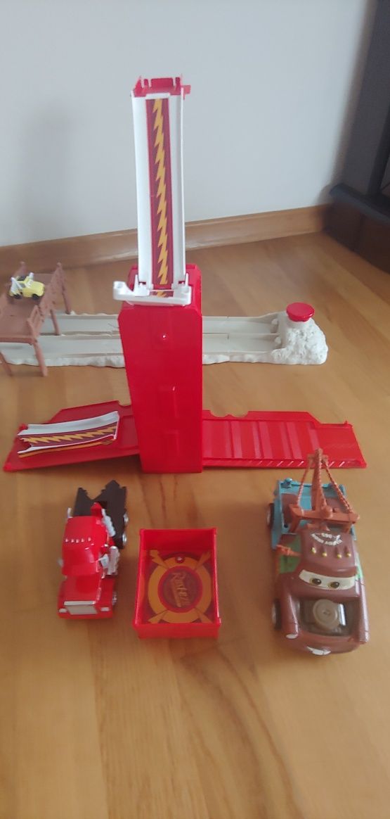 Zestaw zabawek dla chłopca z filmu Zygzak Maqin