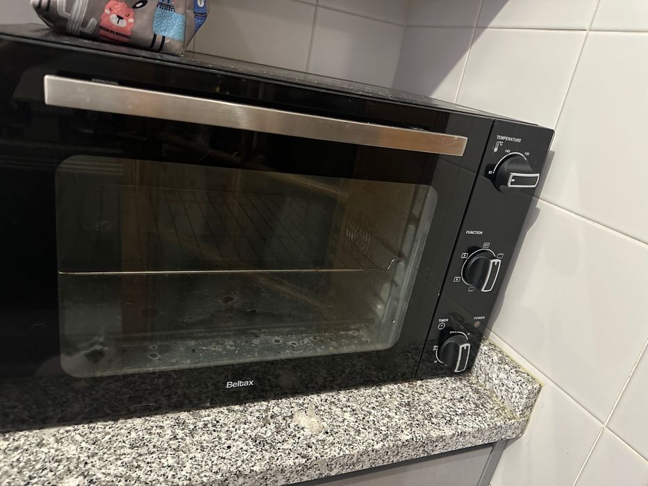 Vendo um forno elétrico