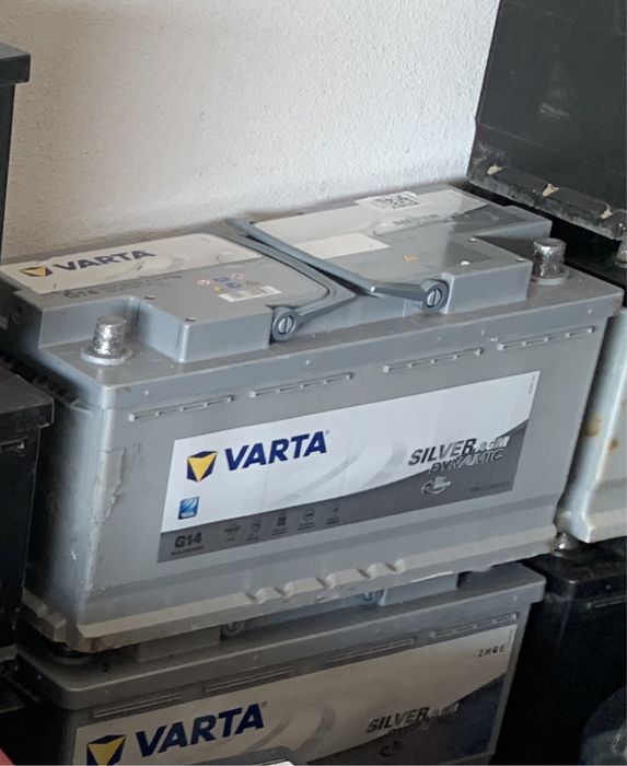 Bateria Varta G14, 95Ah AGM Usada Bom Estado Varta Mercedes Benz Rocket Bosch Banner Weber L3 Renault Citroen