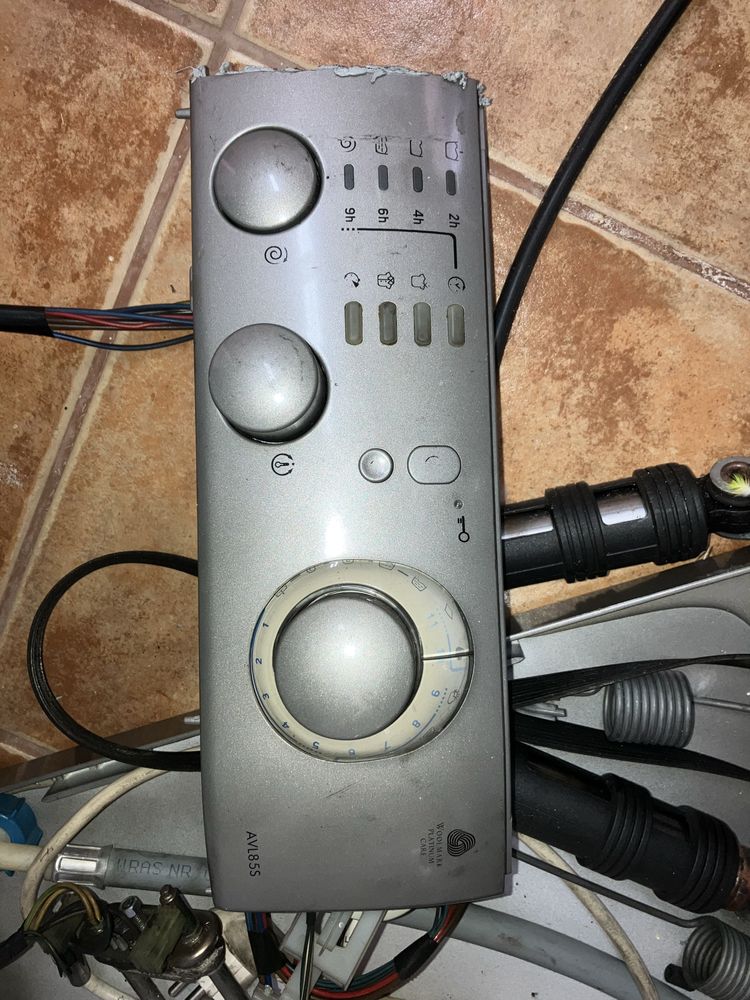 Maquina roupa ARISTON AVL85S