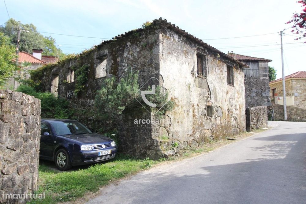 Moradia em pedra p/restauro c/ projeto aprovado - Cepões/Bárrio /Ponte