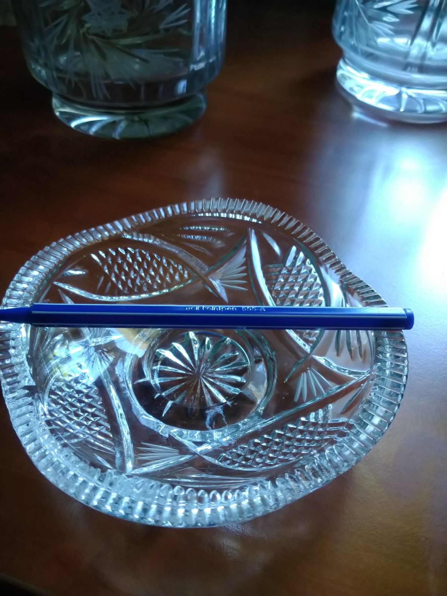 Продам конфетницу и пепельницу
