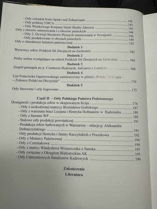 Tomasz Zawistowski Polskie orły do czapek w latach 1945