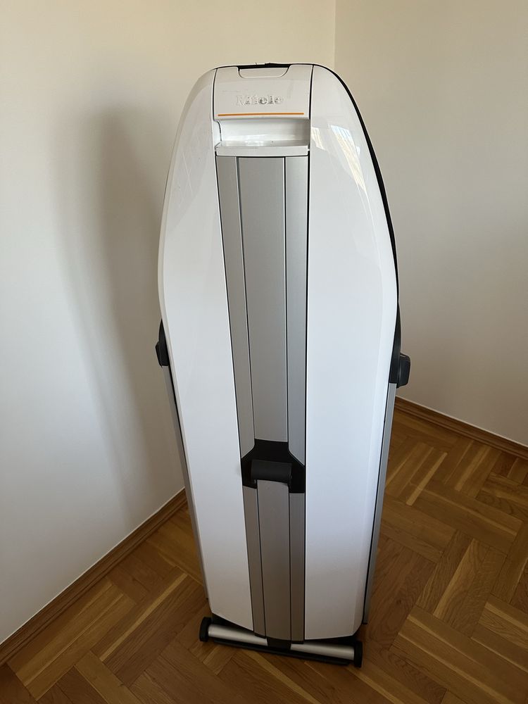 Stacja pary MIELE model B3847