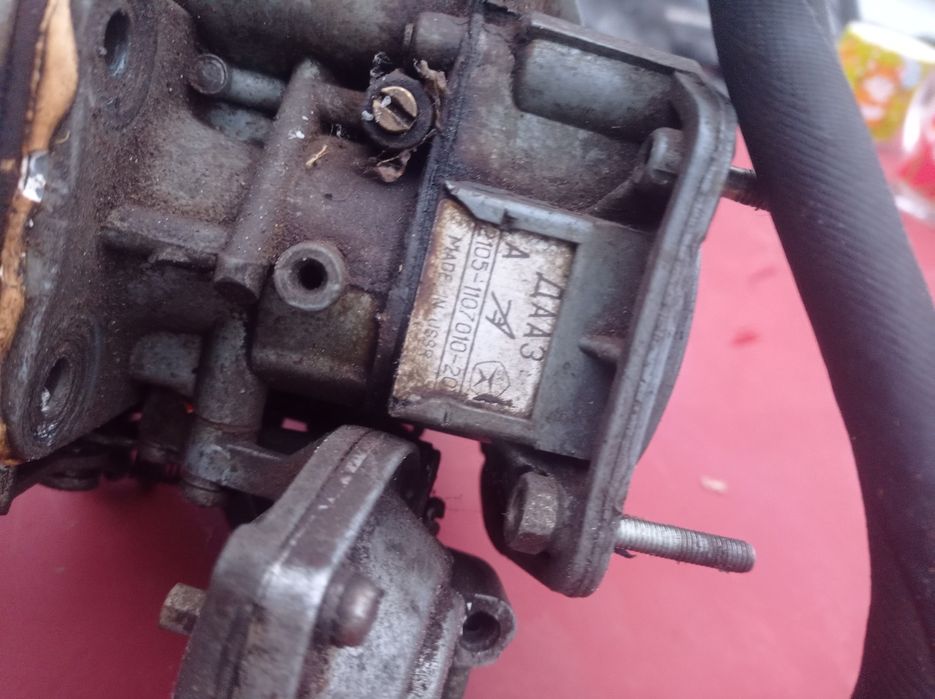 Продам карбюратор ваз