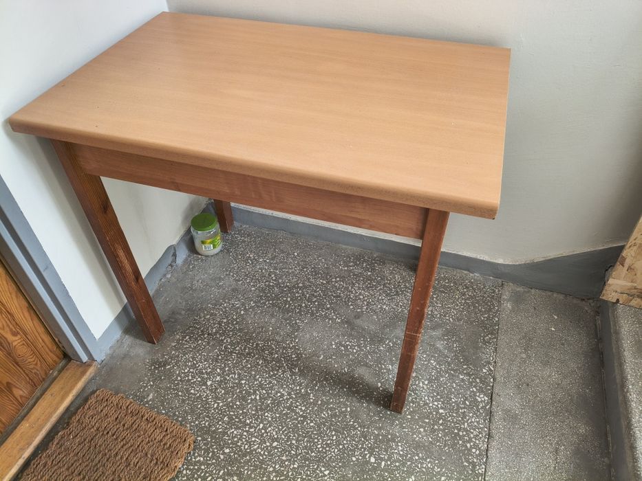 Stół kuchenny okleina buk. Stan dobry.