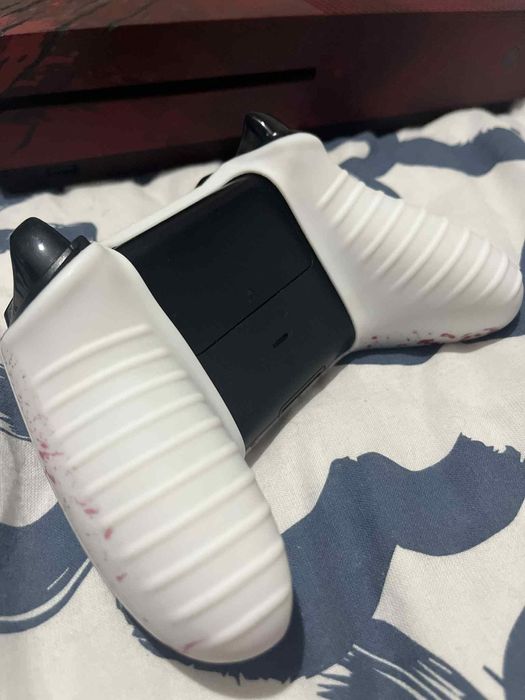 Xbox One S Gears of War