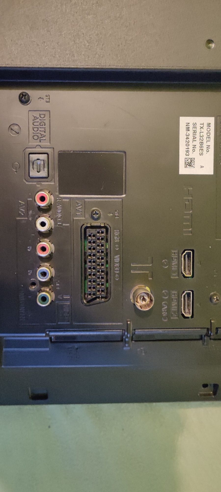 Panasonic 32,zadbany, nowe podświetlenie