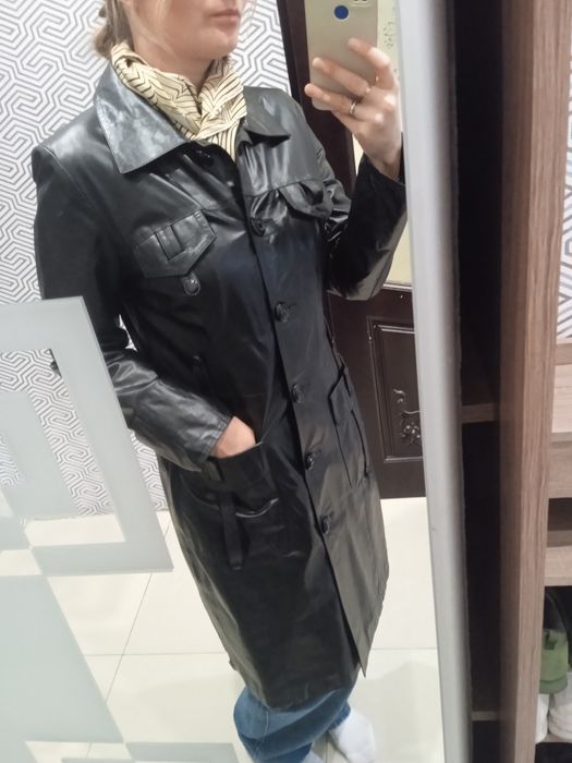 Шкіряний натуральний тренч, плащ чорний Escada Турція