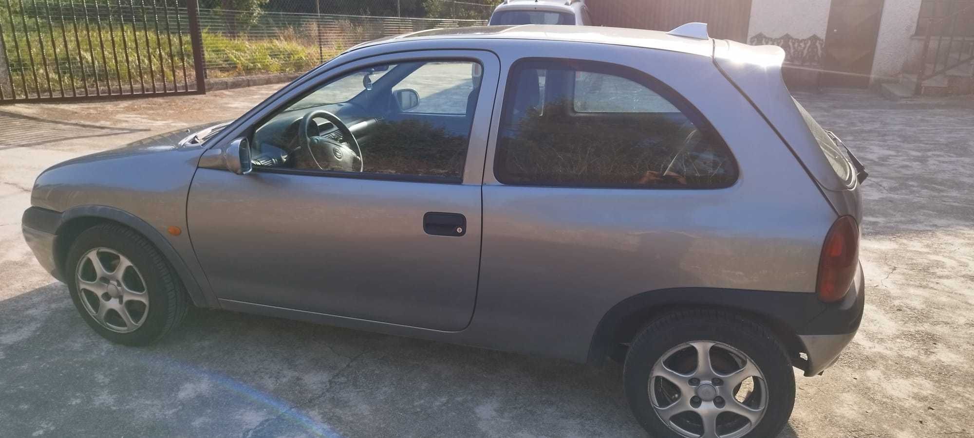 Opel Corsa B 1.5 TD 1997  motor isuzu