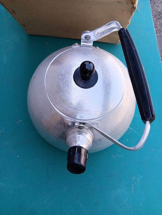 Чайник СССР со свестком.