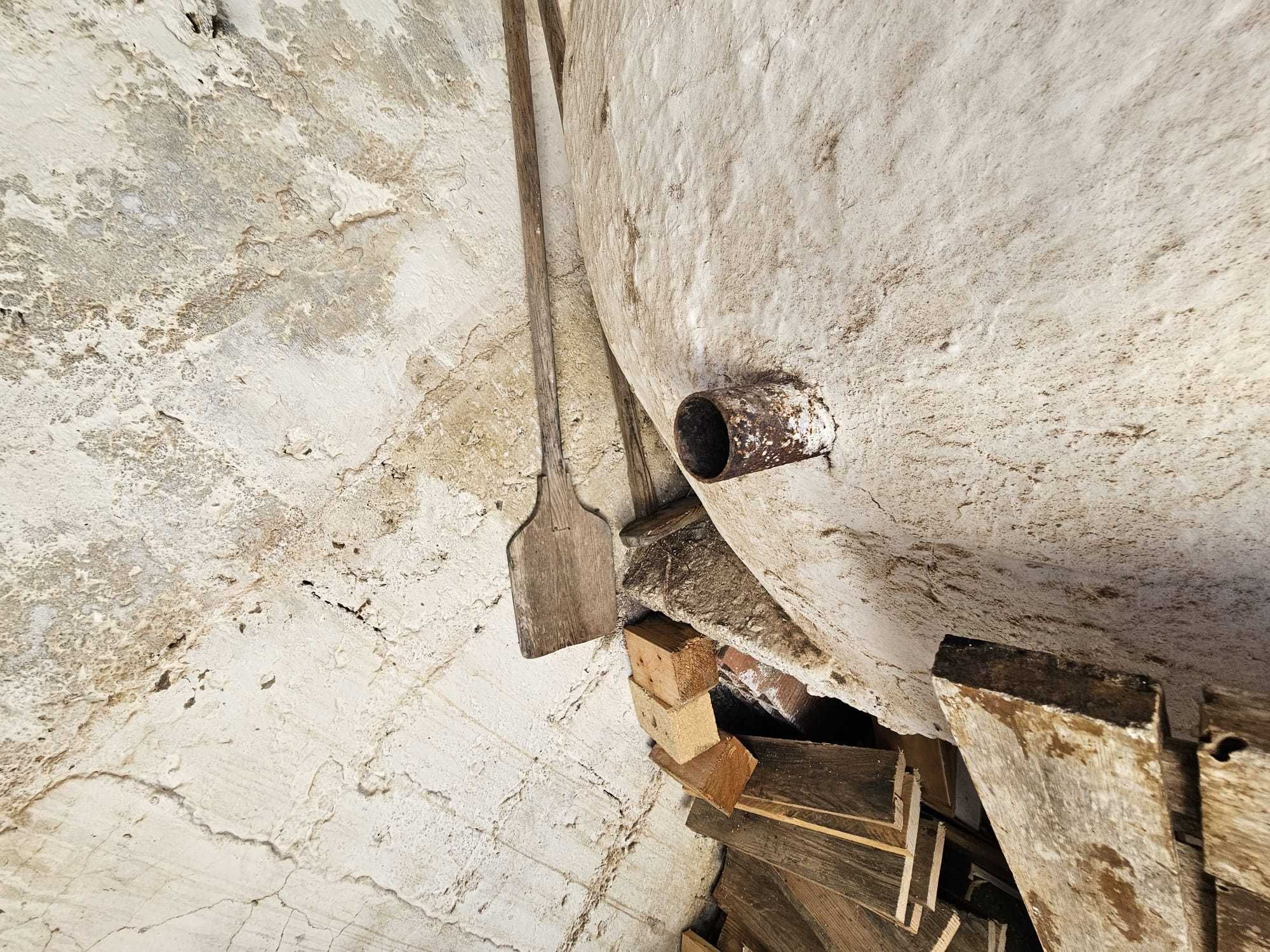 Brick oven for baking bread - Forno de pao