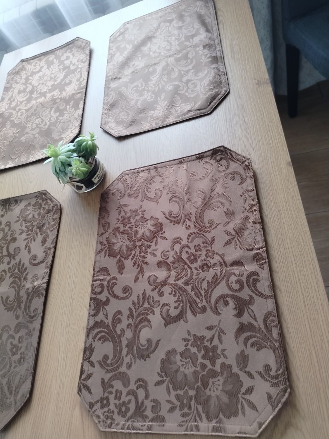 6 podkładek na stół Homla