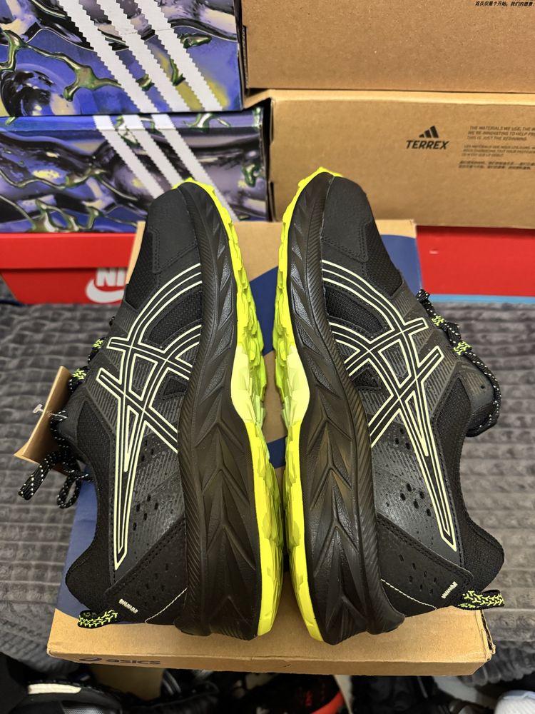 Чоловічі кросівки ASICS Gel-venture 9 Waterproof 41,42,44,44,5;45