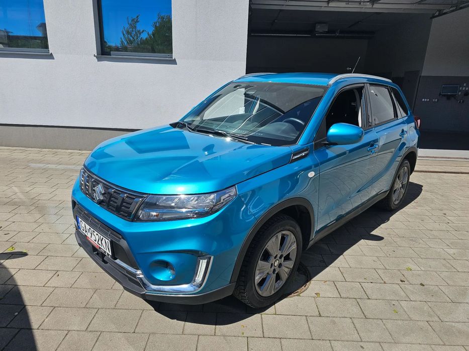 Suzuki Vitara demonstracyjny, gwarancja fabryczna, opony zimowe w cenie auta