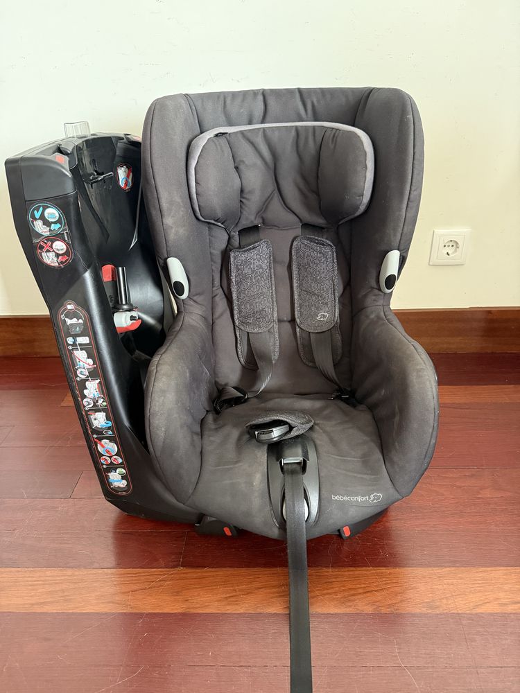 Bébé Confort Cadeira Auto Axiss 1 Triangle Black