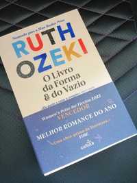 O livro da forma e do Vazio de Ruth Ozeki