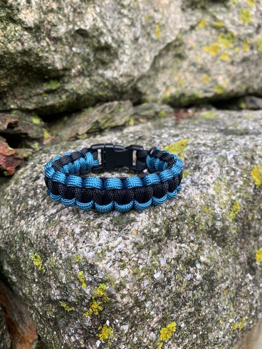 Pulseiras paracord
