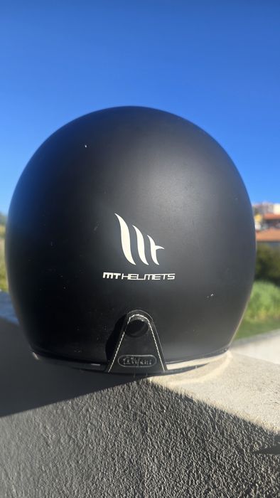 Capacete MT Lê Mans 2 Retro preto mate/cromado, interior camel