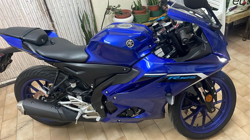 Yamaha yzf r125