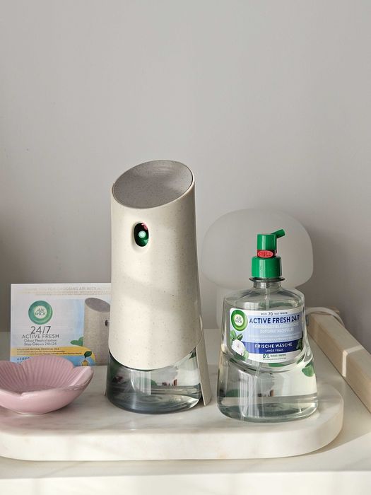 Air Wick Active Fresh odświeżacz powietrza kwiat jaśminu 2 x 228 ml