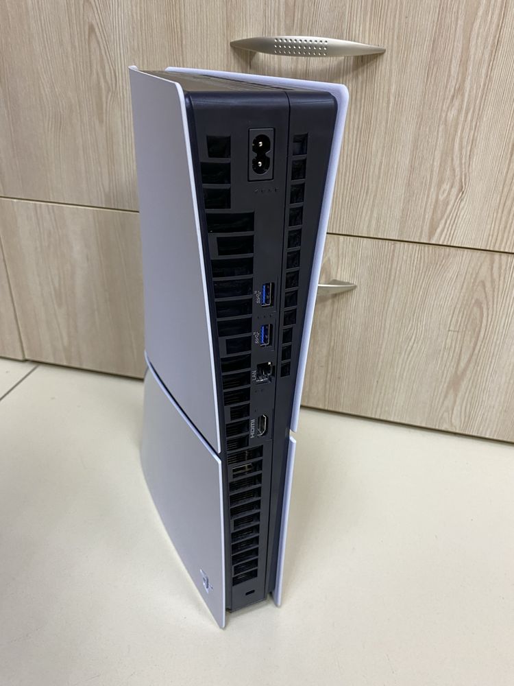 PlayStation 5 Slim 1TB