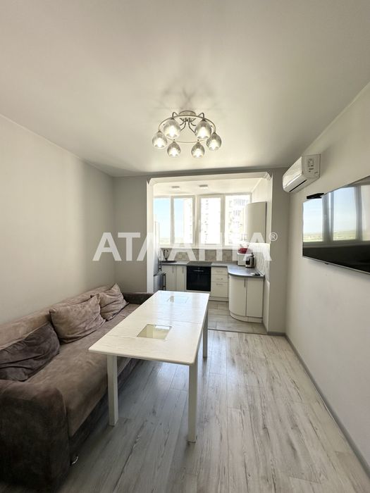 2-комнатная 70 м2. новострой кап ремонт Таирово пр-т Небесной Сотни