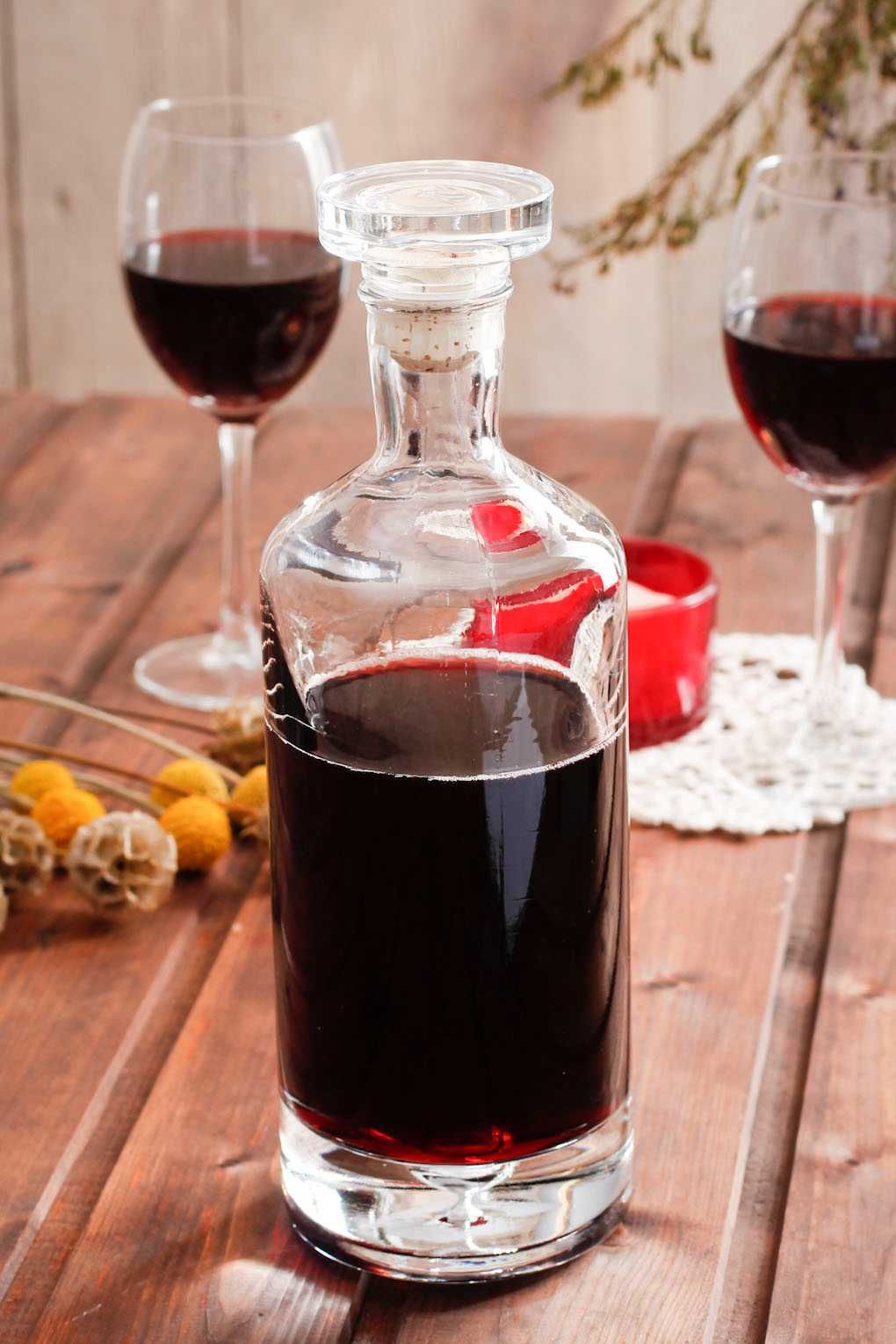Karafka szklana z korkiem do wina 0,8L Edwanex