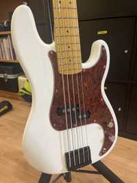 Baixo Squier Classic Vibe Precision 5 cordas