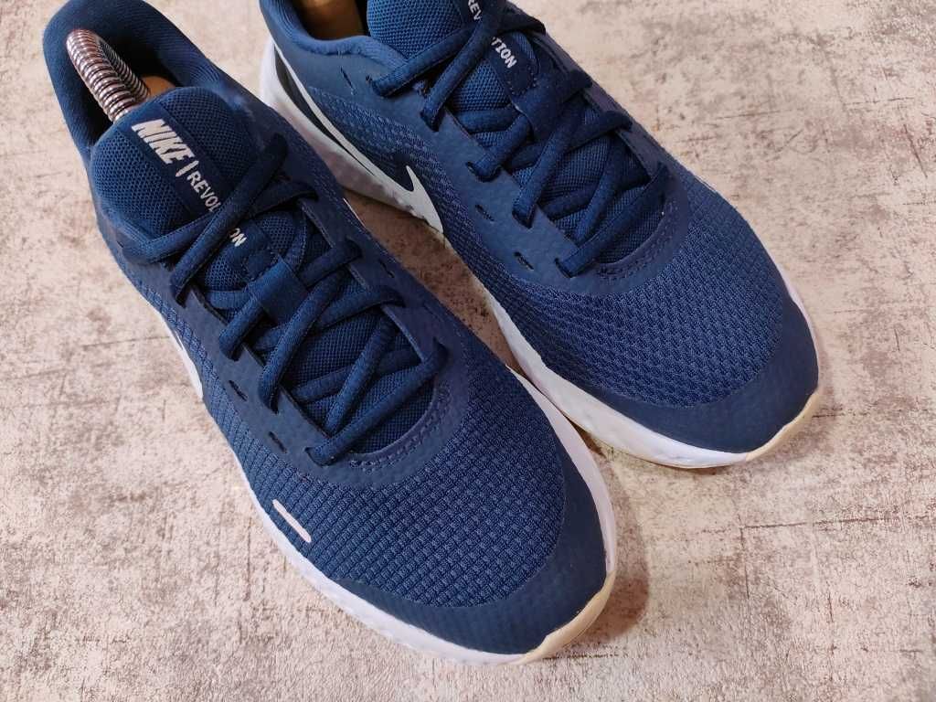 Кросівки Nike Revolution 5 р-37.5 оригінал найк кроссовки беговые